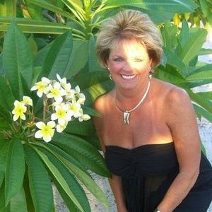 Meet your Posher, Denise